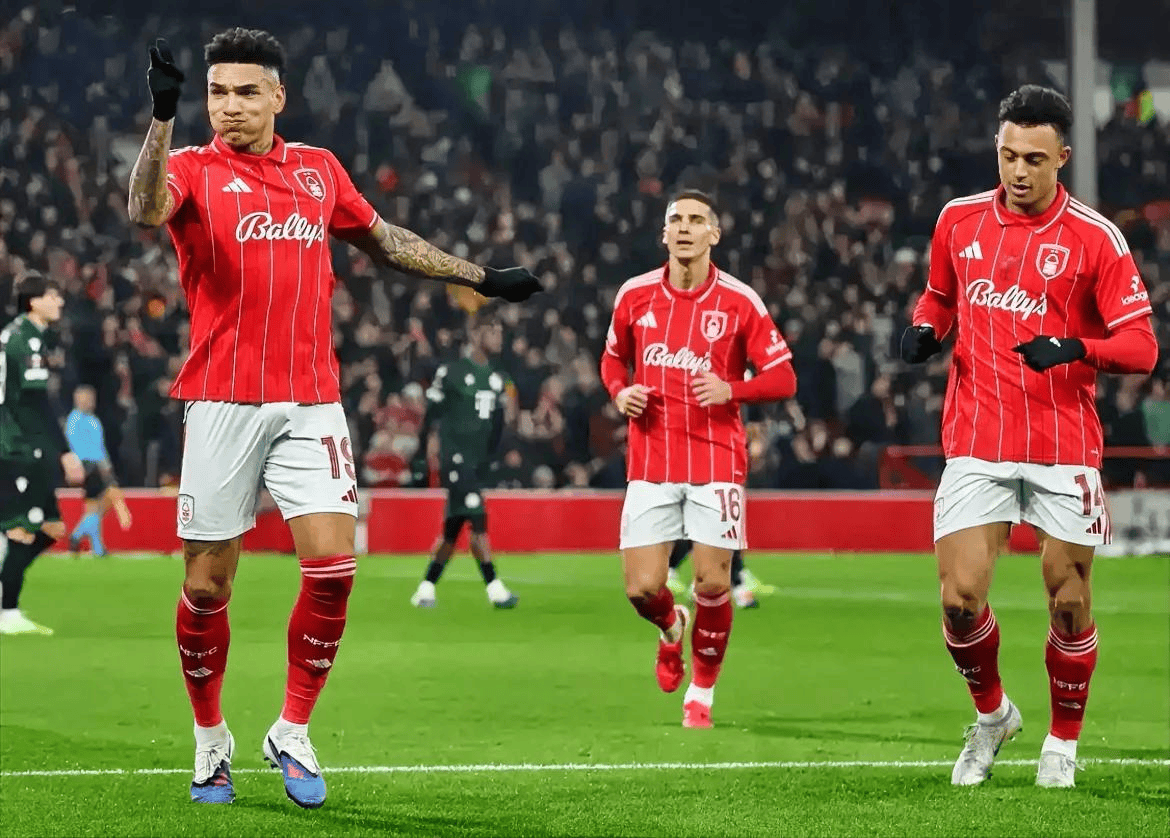 罗马迎国王杯关键赛摩纳哥赛后战术微调,这操作让人直呼:阿斯顿维拉迎亚冠关键赛的简单介绍 罗马迎国王杯关键赛摩纳哥赛后战术微调,这操作让人直呼:阿斯顿维拉迎亚冠关键赛的简单介绍